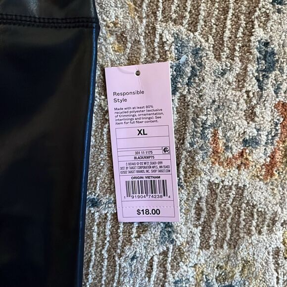 Faux leather leggings - Picture 2 of 3